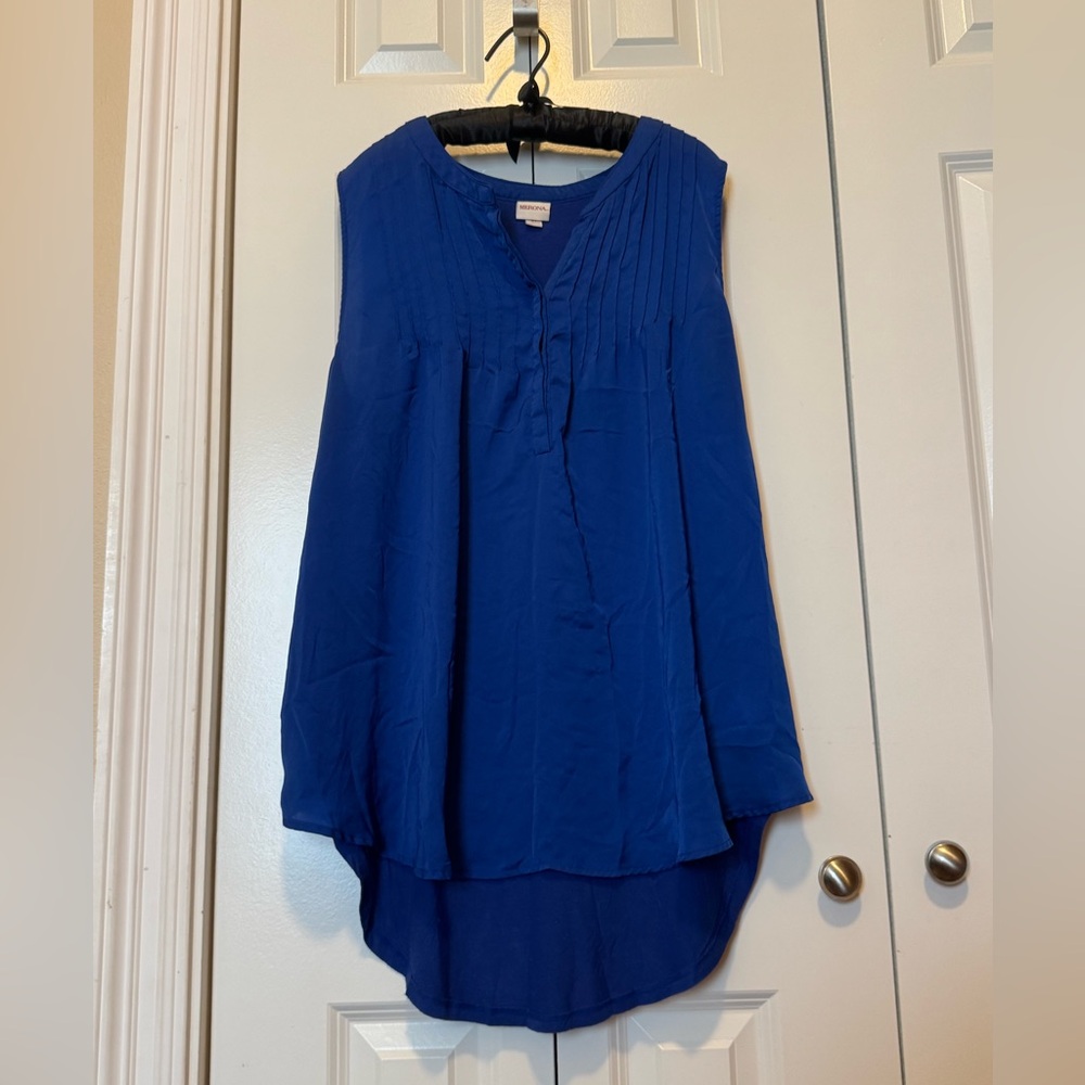 Royal Blue Sleeveless Blouse XL Dressy Front Detail Lightweight Casual Top